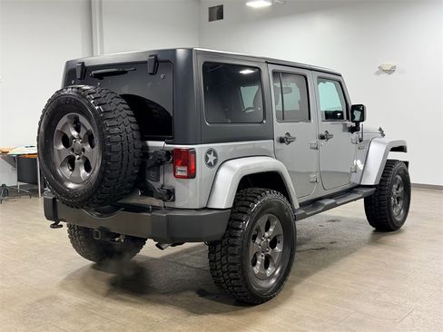 Used 2017 Jeep Wrangler Unlimited Sport image 4