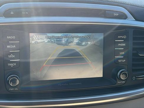 Used 2017 Kia Sorento EX image 28