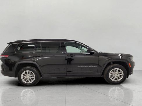 Used 2024 Jeep Grand Cherokee L Laredo AWD/4WD image 12