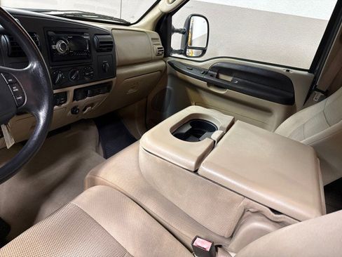 Used 2005 Ford F350 XLT image 20