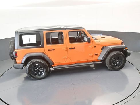 Used 2025 Jeep Wrangler Sport image 53