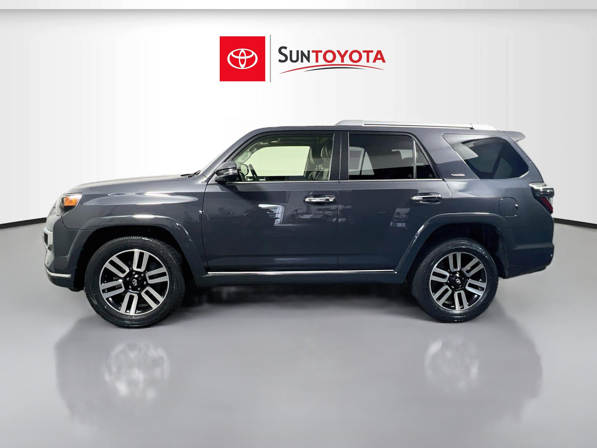 Used 2024 Toyota 4Runner Limited RWD image 7