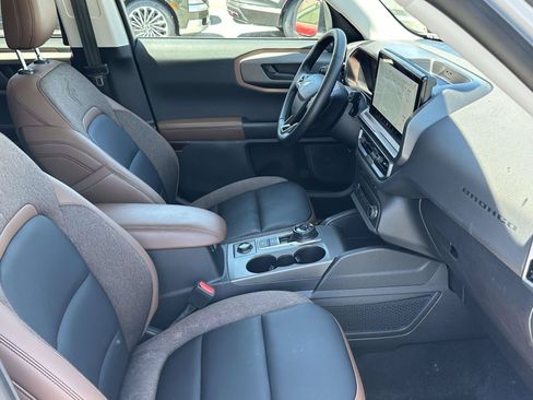 Used 2025 Ford Bronco Sport Outer Banks w/ Outer Banks Tech Package+ AWD/4WD image 9