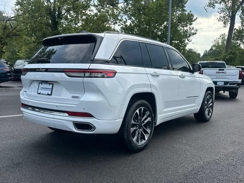 Used 2023 Jeep Grand Cherokee Overland w/ Adv Protech Group III AWD/4WD image 19
