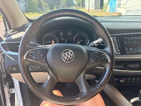 Used 2018 Buick Enclave Premium w/ Experience Buick Package FWD image 13