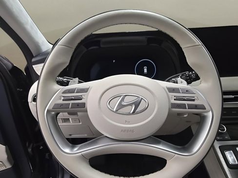 Used 2024 Hyundai Palisade Calligraphy image 25
