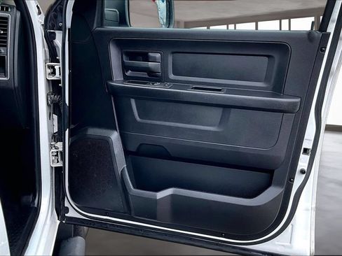 Used 2015 RAM 1500 Express AWD/4WD image 26
