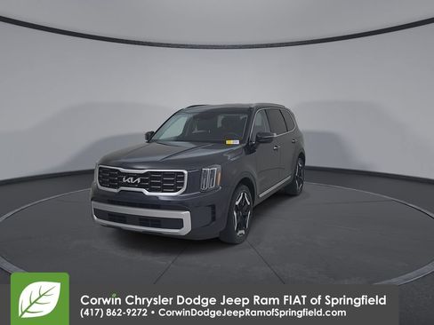 Used 2025 Kia Telluride S FWD image 6
