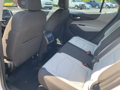 Used 2020 Chevrolet Equinox LS AWD/4WD image 15