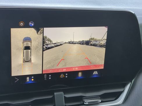 Certified 2025 Chevrolet Equinox LT w/ Safety and Technology Package image 20