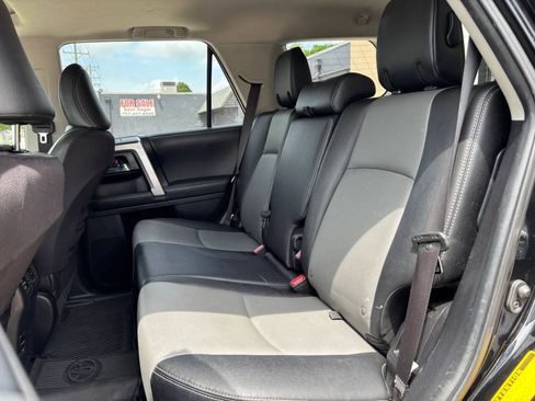 Used 2018 Toyota 4Runner SR5 Premium AWD/4WD image 12