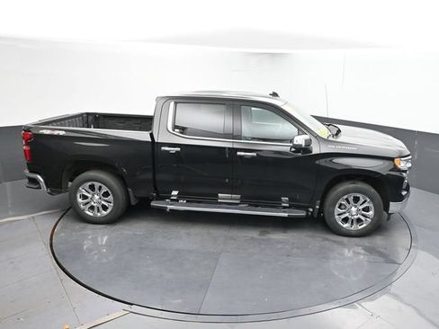 Used 2022 Chevrolet Silverado 1500 LTZ w/ LTZ Convenience Package II AWD/4WD image 14