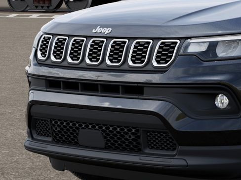 New 2026 Jeep Compass Latitude AWD/4WD image 7
