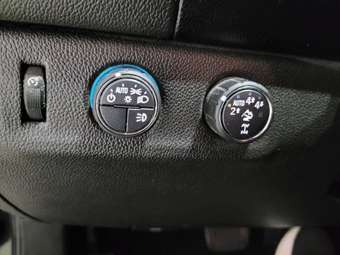 Used 2018 Chevrolet Colorado ZR2 w/ ZR2 Midnight Special Edition image 43