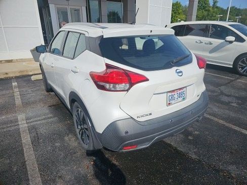 Used 2020 Nissan Kicks SV FWD image 5