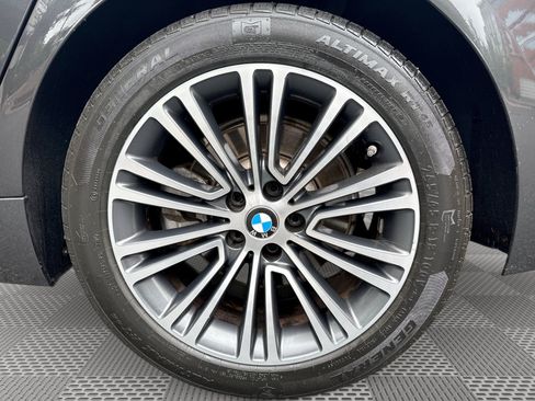 Used 2018 BMW 530i xDrive w/ Premium Package AWD/4WD image 29