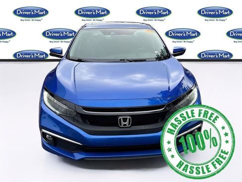 Used 2019 Honda Civic Touring image 2