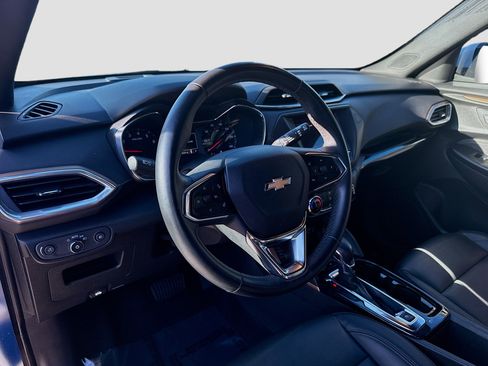 Used 2023 Chevrolet TrailBlazer ACTIV image 9