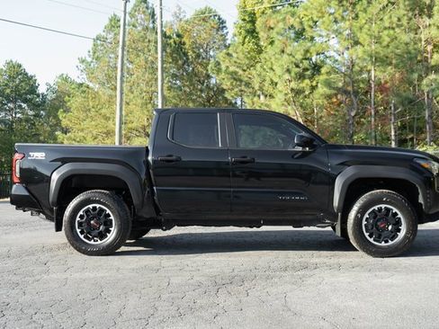 Used 2024 Toyota Tacoma TRD Off-Road image 13