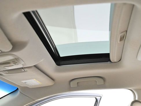 Used 2014 Nissan Quest LE image 36