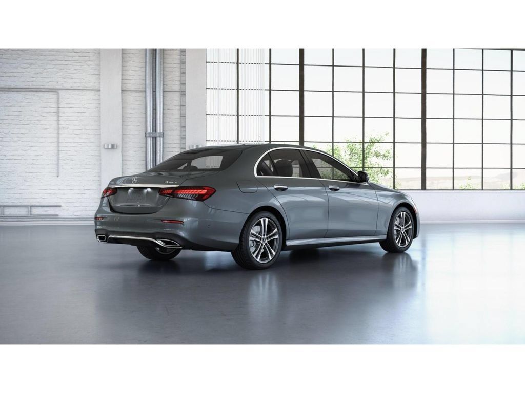 Used 2023 Mercedes-Benz E 350 4MATIC Sedan image 22