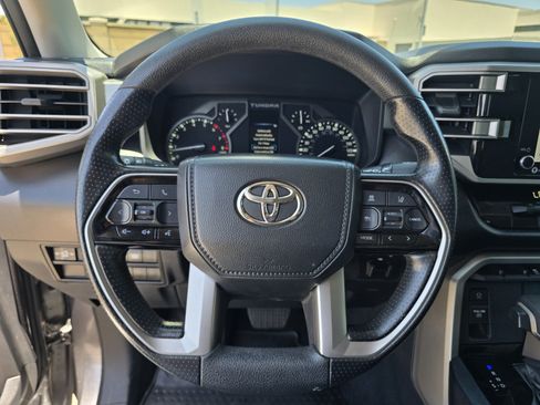 Used 2022 Toyota Tundra SR5 AWD/4WD image 27