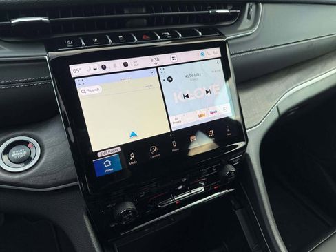 New 2025 Jeep Grand Cherokee L Limited image 32