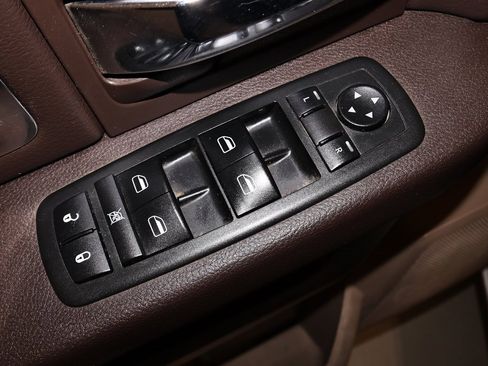 Used 2010 Dodge Ram 2500 Truck Laramie image 11