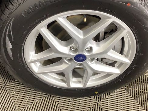 Used 2022 Ford Edge SEL w/ Convenience Package image 7