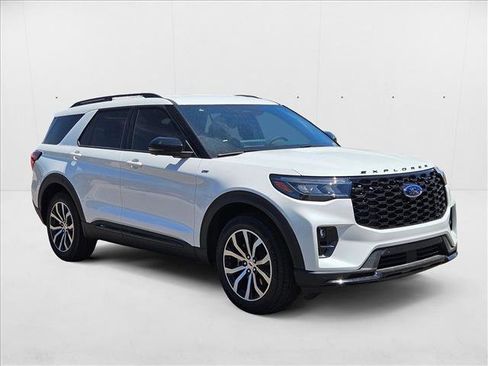New 2025 Ford Explorer ST-Line image 8