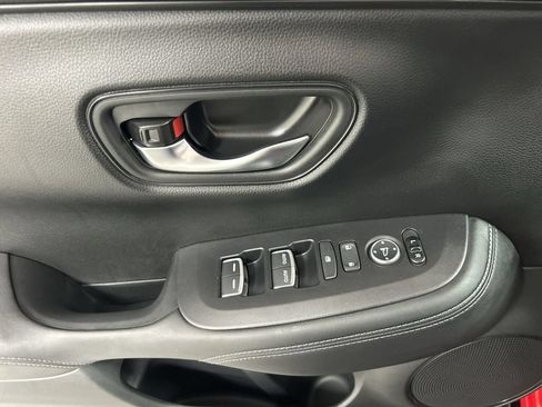 Used 2025 Honda HR-V EX-L image 11