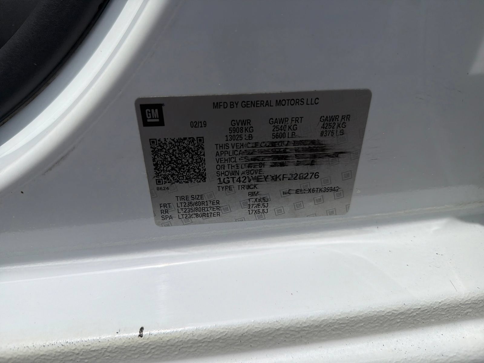 Used 2019 GMC Sierra 3500 Denali w/ Duramax Plus Package AWD/4WD image 34