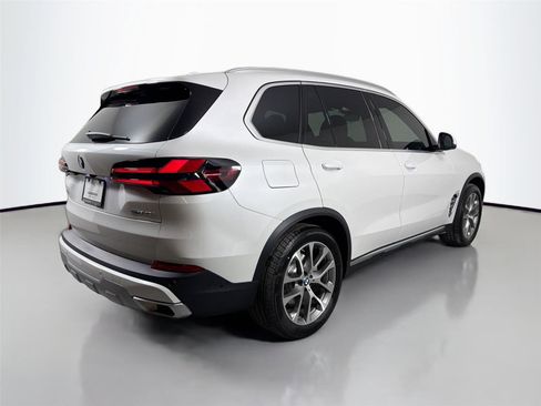 New 2026 BMW X5 sDrive40i w/ Parking Assistance Package RWD image 6