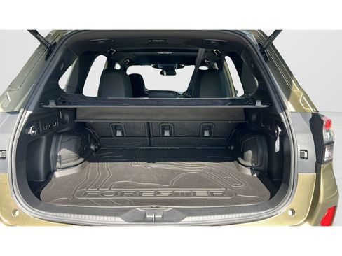 Used 2025 Subaru Forester Limited w/ Popular Package #2 AWD/4WD image 9