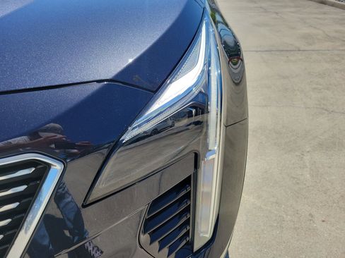 Certified 2022 Cadillac XT4 Luxury w/ Driver Awareness Package image 9