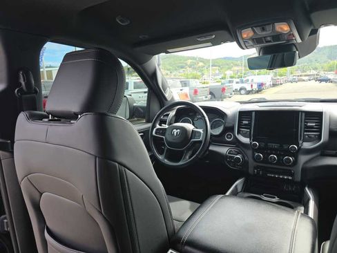 Used 2022 RAM 1500 Big Horn AWD/4WD image 10