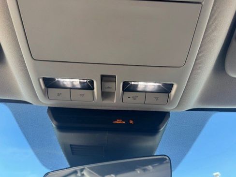 Used 2023 MAZDA CX-50 2.5 S w/ Preferred Plus Pkg image 19