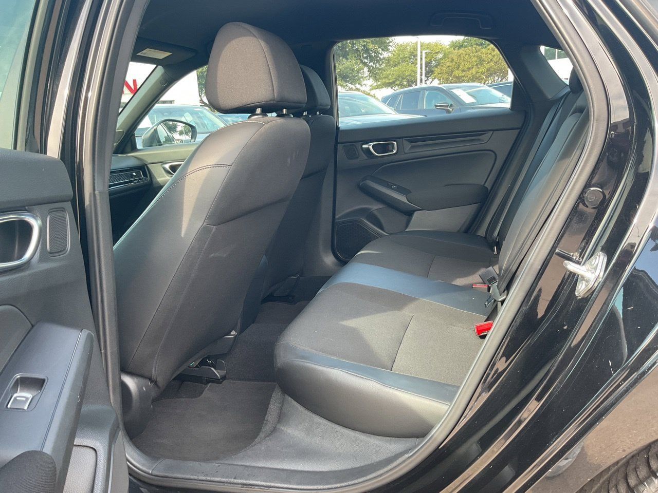 Used 2025 Honda Civic Sport image 11