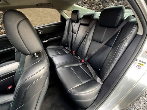 Used 2015 Toyota Avalon XLE image 24