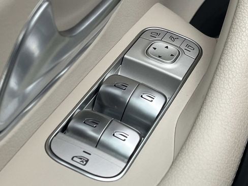 Certified 2025 Mercedes-Benz GLE 350 4MATIC image 18