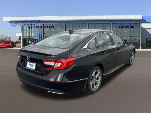Used 2018 Honda Accord EX image 4