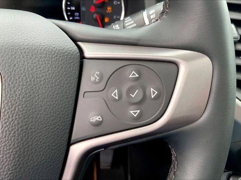 Used 2023 GMC Acadia AT4 w/ Technology Package AWD/4WD image 23