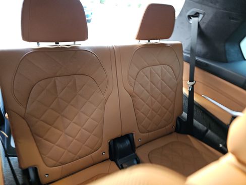 New 2026 BMW X7 xDrive40i image 13