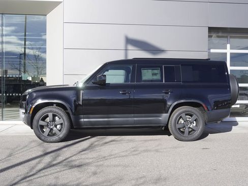 New 2025 Land Rover Defender 130 S image 8