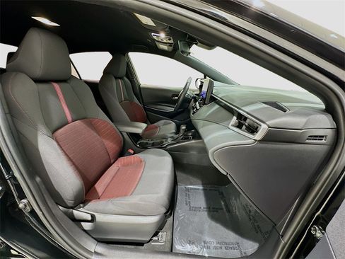 Used 2024 Toyota Corolla SE image 26