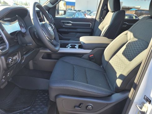 New 2026 RAM 1500 Big Horn AWD/4WD image 11