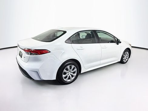 Used 2025 Toyota Corolla LE FWD image 9