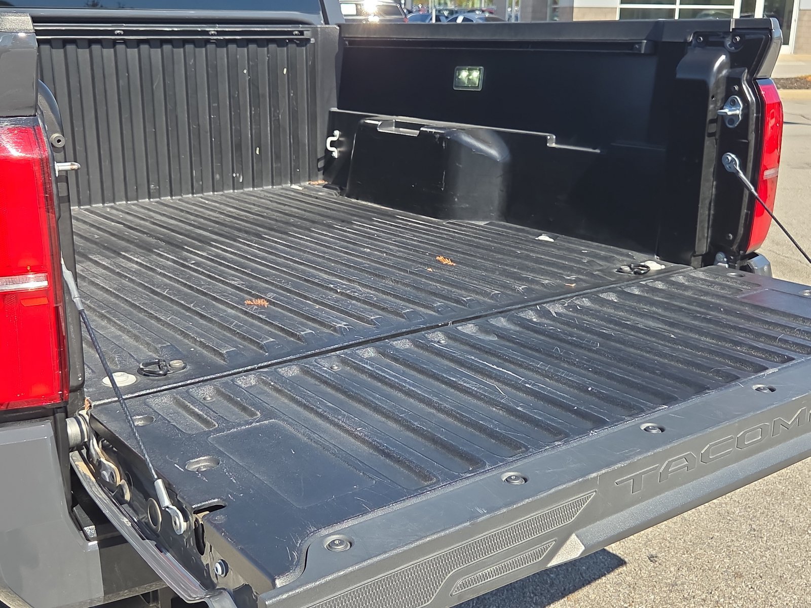 Used 2025 Toyota Tacoma SR5 RWD image 9