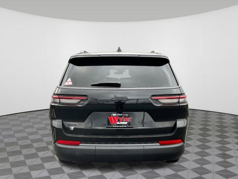 New 2026 Jeep Grand Cherokee L Limited w/ Limited Altitude Package AWD/4WD image 26