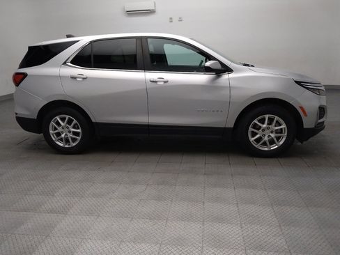 Used 2022 Chevrolet Equinox LT FWD image 11